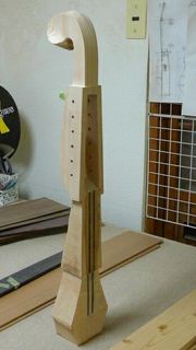 木製 琴 伝統的デザイン 2025031445.jpg
